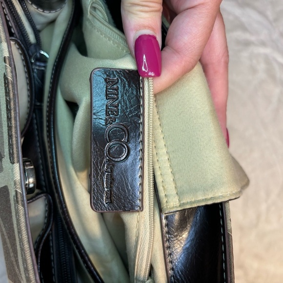 Nine & Co. Shoulder Bag Brown Tan Geometric Silver-Tone Hardware Classic - Picture 11 of 16